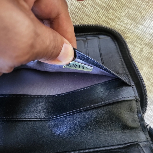 Chanel Ltd Edition Petite Maroquinerie Long Zipper Wallet Camelia - Picture 6 of 10